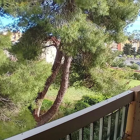 Apartment Climatise Avec Parking Prive Dans Les Hautes Vignes *
