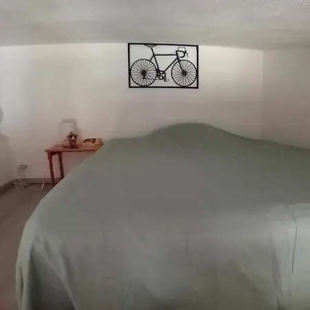 Apartment Climatise Avec Parking Prive Dans Les Hautes Vignes