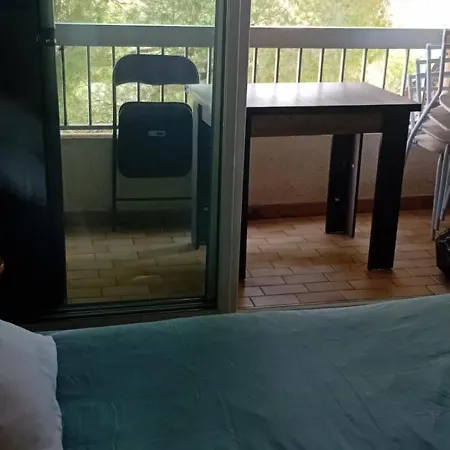 Climatise Avec Parking Prive Dans Les Hautes Vignes Agde