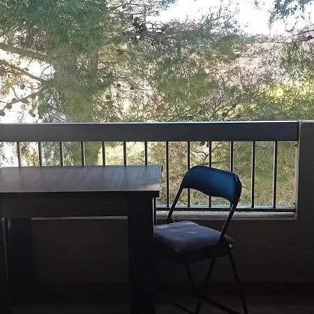 Apartament Climatise Avec Parking Prive Dans Les Hautes Vignes *