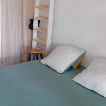 Climatise Avec Parking Prive Dans Les Hautes Vignes Agde