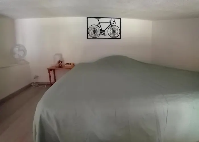 Apartment Climatise Avec Parking Prive Dans Les Hautes Vignes